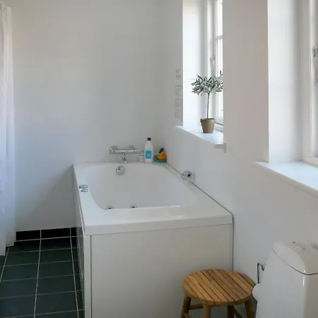 Tuulia - 1-1km From The Sea By Interhome *