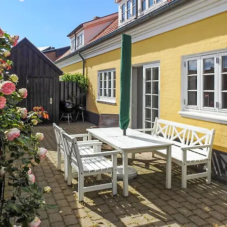 Tuulia - 1-1km From The Sea By Interhome Feriehus